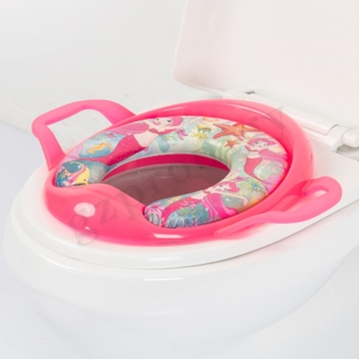 ハンドル付きの快適なベビートイレトレーニングシート PU トイレカバー